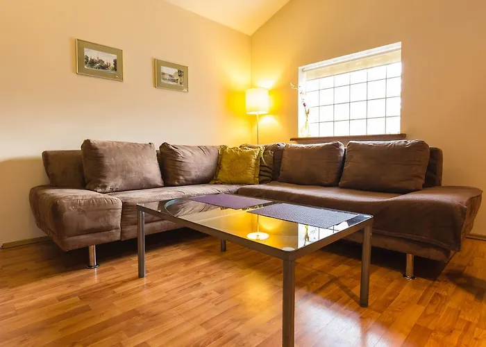 Aparthouse Apartman *