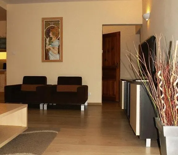 Aparthouse Apartman *