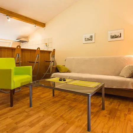 Aparthouse Lejlighed